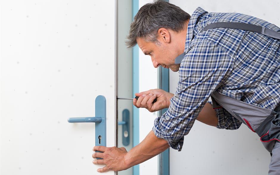 serrure de sécurité porte d'entrée Courbevoie