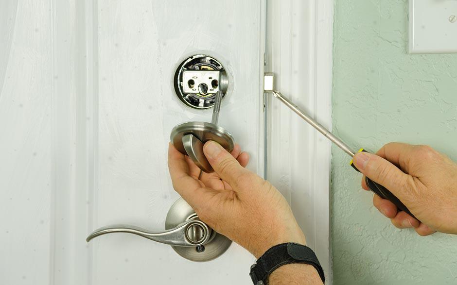 changer serrure porte d'entrée Bondoufle